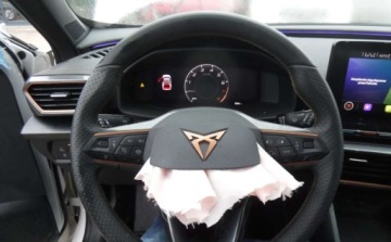 Cupra Formentor Crossover 1.5 TSI 150KM 2024 Cupra Formentor 052024r, Salonowy, 1.5TSI, Uszkodzony prawy przod. Poobija, zdjęcie 11