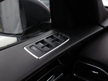 Jaguar F-Pace SUV 2.0 iD4 163KM 2019 Jaguar F-Pace E-Performance, Klima, Klimatronic, zdjęcie 16