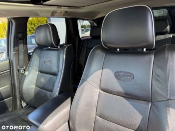 Jeep Grand Cherokee IV Terenowy 3.0 V6 CRD 241KM 2012 Jeep Grand Cherokee Jeep Grand Cherokee 3.0I CRD Overland 3.0 Diesel 241KM, zdjęcie 26