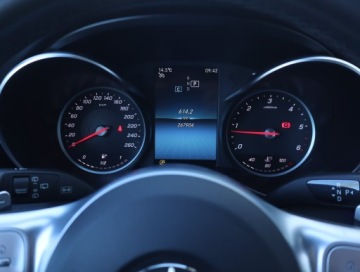 Mercedes Klasa C W205 Kombi Facelifting 2.0 300d 245KM 2019 Mercedes C C 300 d, 241 KM, Automat, Skóra, Navi, zdjęcie 10