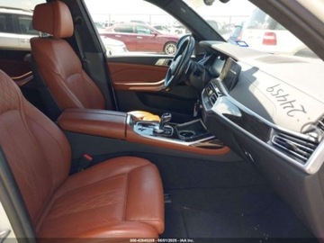 BMW X7 SUV M 4.0 M50i 530KM 2021 BMW X7 m50i, 2021r., 4x4, 4.4L 4.4 Benzyna 530KM, zdjęcie 8