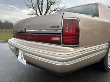 Lincoln Town Car II 1991 Lincoln Town Car Executive Series 1991, zdjęcie 24