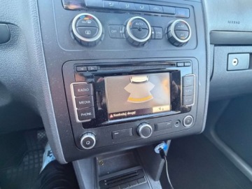 Volkswagen Touran II 1.6 TDI 105KM 2014 Volkswagen Touran Raty Panorama Automat DSG Klimatronic Navi 7 osobowy Za, zdjęcie 37