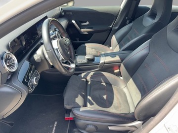 Mercedes Klasa A W177/V177 Hatchback Facelifting 1.3 180 136KM 2022 Mercedes-Benz A 180, zdjęcie 14