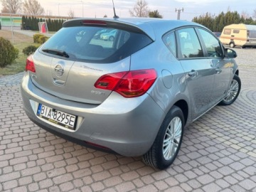 Opel Astra J Hatchback 5d 1.4 Twinport ECOTEC 100KM 2011 Opel Astra 1.4 100KM Klima 1-reka Tablet Carplay Gotowy do jazdy PL, zdjęcie 10