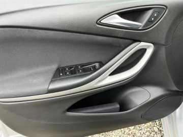 Opel Astra K Hatchback Facelifting 1.2 Turbo 110KM 2020 Opel Astra Salon Pl / Full Ledy / Benzyna / FV23%, zdjęcie 32