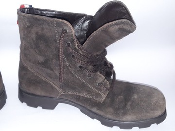 MONCLER размер 41-27СМ КОЖА