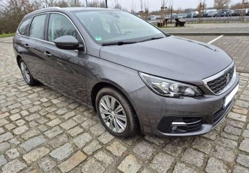 Peugeot 308 II SW Facelifting 1.2 PureTech 130KM 2019 Peugeot 308 Peugeot 308 II rok 2019 ZAREJESTROWANY, zdjęcie 3