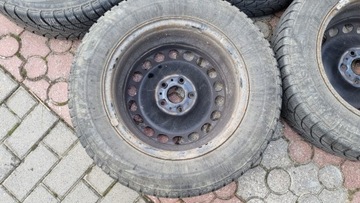 VW КОЛЕСА СТАЛЬНЫЕ ШИНЫ BLIZZAK 215/60 R16 2015 г.
