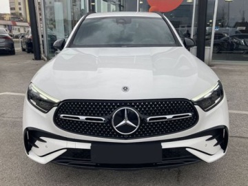 Mercedes GLC C254/X254 SUV 2.0 200d 163KM 2025 Od ręki - 200d 4MATIC (163KM) AMG Line | DIGITAL LIGHT + Hak holowniczy, zdjęcie 1