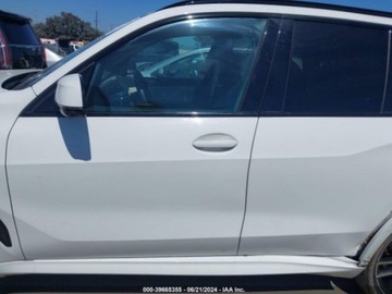 BMW X5 G05 2022 BMW X5 M50I 2022 4.4l 4.4 Benzyna 523KM, zdjęcie 5