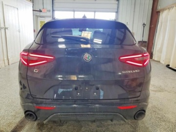 Alfa Romeo Stelvio SUV Facelifting 2.0 Turbo 280KM 2023 Alfa Romeo Stelvio Ti, 2023r., 4x4, 2.0L 2.0 Benzyna 280KM, zdjęcie 5