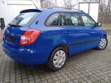 Skoda Fabia II Kombi 1.2 70KM 2008 Skoda Fabia 1.2 Combi PROSTA benzyna KLIMATYZACJA 157 tys. przebiegu 1.2, zdjęcie 9