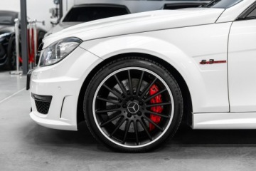 Mercedes Klasa C W205 2013 Mercedes C 63 AMG Performance Edition 1 of 20., zdjęcie 16