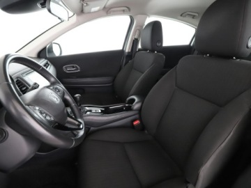 Honda HR-V II SUV 1.5 i-VTEC 130KM 2016 Honda HR-V Elegance PDC grzane fotele klima-auto., zdjęcie 12