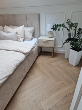 Бежево-золотая прикроватная тумбочка, золотисто-бежевая прикроватная тумбочка