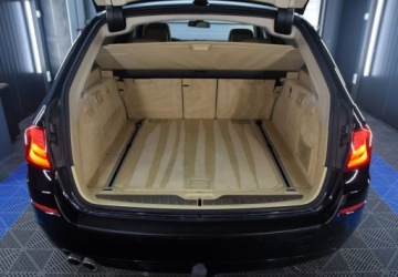 BMW Seria 5 F10-F11 Touring 520d 184KM 2012 BMW Seria 5 Kombi_HAK_Skory_Podgrzewane fotele_Nawigacja_ 2.0 Diesel 184KM, zdjęcie 7