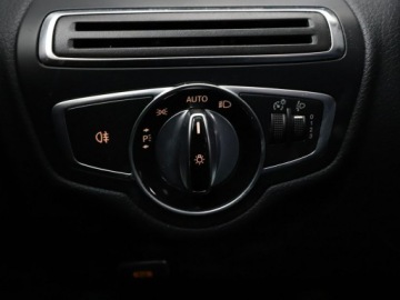 Mercedes Klasa C W205 Limuzyna 180 156KM 2016 Mercedes C 180 półskóra navi klima auto, zdjęcie 31