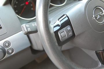 Opel Astra H Hatchback 5d 1.8 ECOTEC 140KM 2009 Astra III GTC Automat Lift 1.8Benz Pół Skóry Tempomat Perełka, zdjęcie 24