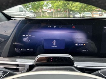 Omoda 9 1.5 T-GDI 537KM 2025 Omoda 9 OMODA 9 PHEV Biala dostepna od reki 1.5 Hybryda Plug-in 537KM, zdjęcie 13