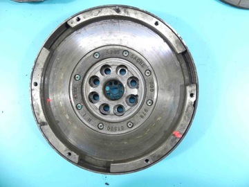DVOUHMOTA KOLO DVOUHMOTNÉ HYUNDAI IX35 09-13 308200156 2.0 CRDI