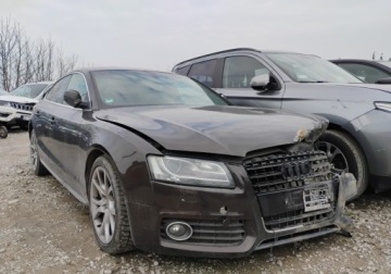 Audi A5 8T Coupe 3.0 TDI 240KM 2011 Audi A5 Sportback 2011r, 3.0 DIESEL 4x4. Uszkodzony lewy przod. Jezdzi.