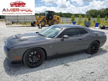 Dodge Challenger III 2016 Dodge Challenger Srt hellcat 6.2 Benzyna 707KM