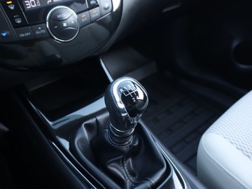 Nissan Pulsar 1.2 DIG-T 115KM 2016 Nissan Pulsar 1.2 DIG-T, Salon Polska, Klima, zdjęcie 12