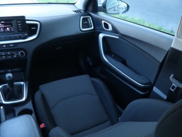 Kia Ceed III Hatchback 1.6 CRDi SCR 115KM 2019 Kia Ceed 1.6 CRDi, Salon Polska, Serwis ASO, zdjęcie 7