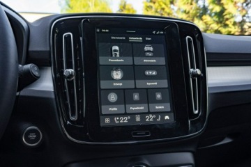 Volvo XC40 Crossover Facelifting 2.0 B3 163KM 2026 Volvo XC 40 Plus Dark B3 Mild Hybrid Benzyna, zdjęcie 20