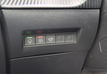 Peugeot 2008 II e-SUV Elektryczny 50kWh 136KM 2021 Peugeot 2008 e-2008 GT Sal PL Full Najbogatszy Pewny Gwarancja bat lat FV23, zdjęcie 16