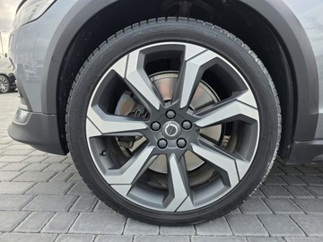 Volvo V60 II  Kombi 2.0 D4 190KM 2019 Volvo V60 Cross Country Salon PL Pro D4 B 190KM AW, zdjęcie 10