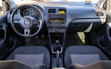 Volkswagen Polo V Hatchback 5d 1.2 TDI-CR DPF 75KM 2013 Volkswagen Polo Volkswagen Polo V 1.2 TDI BLUEMOTION 75KM 1.2 Diesel 75KM, zdjęcie 13