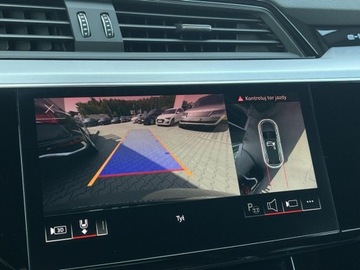 Audi Q8 e-tron 95kWh 340KM 2023 Audi Q8 e-tron Elektryczny_Nawigacja_LED Matrix_Cyfrowe zegary_Oswietlenie, zdjęcie 29