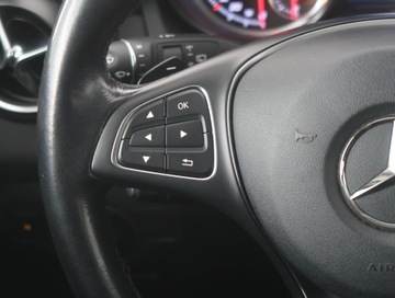 Mercedes GLA I Off-Roader Facelifting 1.6 200 156KM 2018 Mercedes GLA GLA 200, Salon Polska, Automat, zdjęcie 16