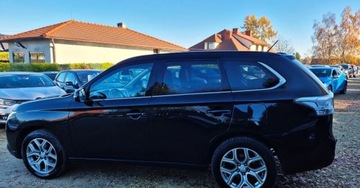 Mitsubishi Outlander III 2013 Mitsubishi Outlander BENZYNA HYBRYDA plug in 4x4 grzane fotele AUTOMAT, zdjęcie 16