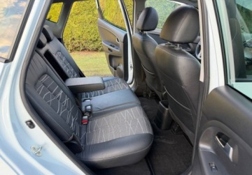 Kia Venga Mikrovan 1.4 DOHC CVVT 90KM 2015 Kia Venga 1.4 90KM Navi Panorama Kamera KEY Bezwypadkowy Dla wymagajacy, zdjęcie 25