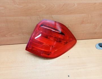 LAMPA PRAWA TYLNA TYŁ MERCEDES GL X166 A1669067601