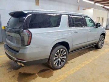 Chevrolet Suburban GMT900 2025 Chevrolet Suburban K1500 High Country 2025 6.2 Benzyna 420KM, zdjęcie 3