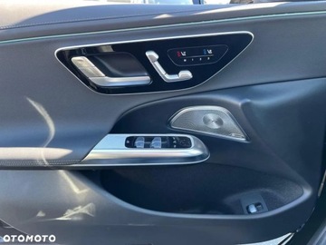 Mercedes Klasa E W214 2025 Mercedes-Benz Klasa E Mercedes-Benz Klasa E 220 d 4-Matic AMG 2.0 Diesel, zdjęcie 12