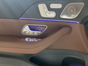 Mercedes GLE V167 SUV Facelifting 3.0 450d 367KM 2025 GLE Coupe 450 d 4-Matic AMG Line 3.0 (367KM) 2025, zdjęcie 9