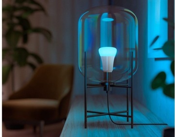 Стартовый набор Philips HUE: 1 лампа E27, цвет RGB, 800 лм
