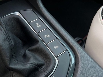 Volkswagen Tiguan II SUV Facelifting 2.0 TDI 200KM 2022 Volkswagen Tiguan 2.0TDI 200KM UrbanSport DSG 4x4 SerwisASO Acc Matrix Kes, zdjęcie 25