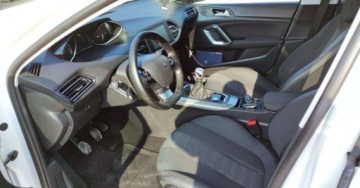 Peugeot 2018 Peugeot 308 LIFT 1.2i 131kM Full Led Kamera Navi Panorama Blis Keyless GWA, zdjęcie 5