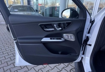 Mercedes GLC C254/X254 Coupe 2.0 220d 197KM 2025 Mercedes-Benz GLC 220 d 4MATIC Coupe Pakiet AMG Premium 2.0 Diesel 197KM, zdjęcie 9