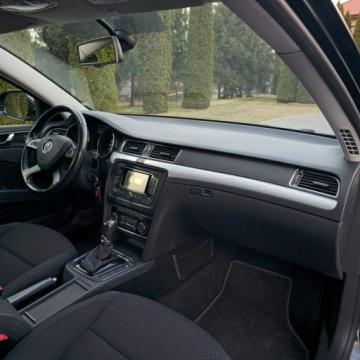 Skoda Superb II Outdoor 2.0 TDI CR DPF  140KM 2015 Škoda Superb Skoda Superb 2.0 TDI DSG Comfort, zdjęcie 24