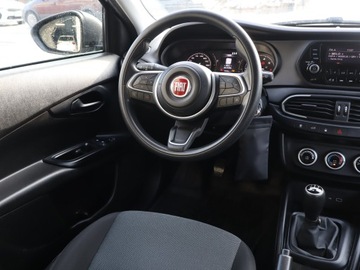 Fiat Tipo II Sedan Facelifting 1.0 T3 Turbo 100KM 2021 Fiat Tipo 1.0 FireFly, Salon Polska, Serwis ASO, zdjęcie 6