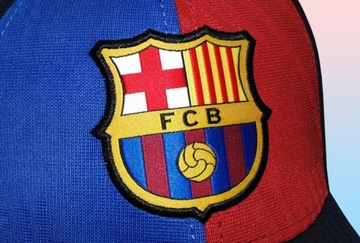 CZAPKA Z DASZKIEM FC BARCELONA BARCA CROSS 22/23