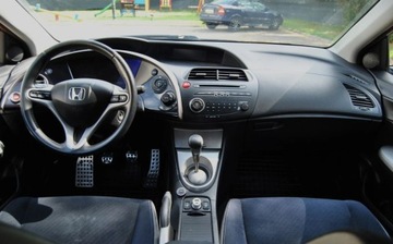 Honda Civic VIII Hatchback 5d 1.4 i 83KM 2008 Honda Civic GWARANCJA, 2008r, 1.4 BenzynaLPG, Niski przebieg, Nowe sprzegl, zdjęcie 8