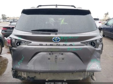Toyota Sienna III 2022 Toyota Sienna Le, 2022r., 4x4, 2.5L 2.5 Benzyna 189KM, zdjęcie 6